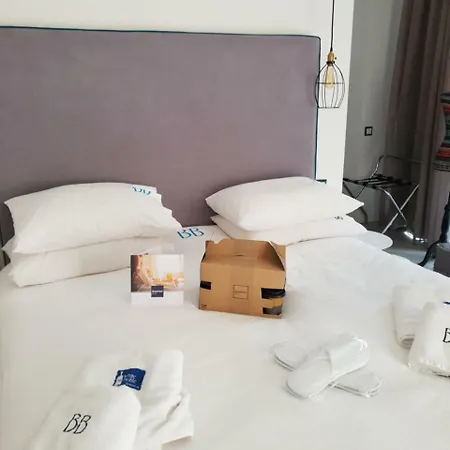 아파트 White Bottle Superior *