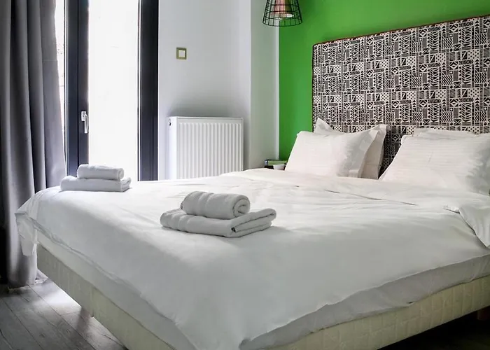 White Bottle Superior Thessaloniki