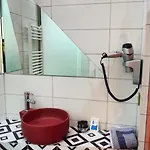 Apartman White Bottle Superior